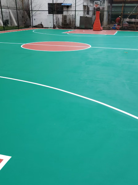 宜章 球场长期使用易出现地面开裂